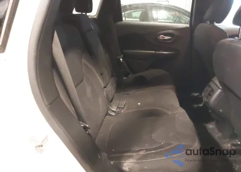 2015 Jeep Cherokee Latitude z USA, uszkodzony, nr VIN 1C4PJMCBXFW773838